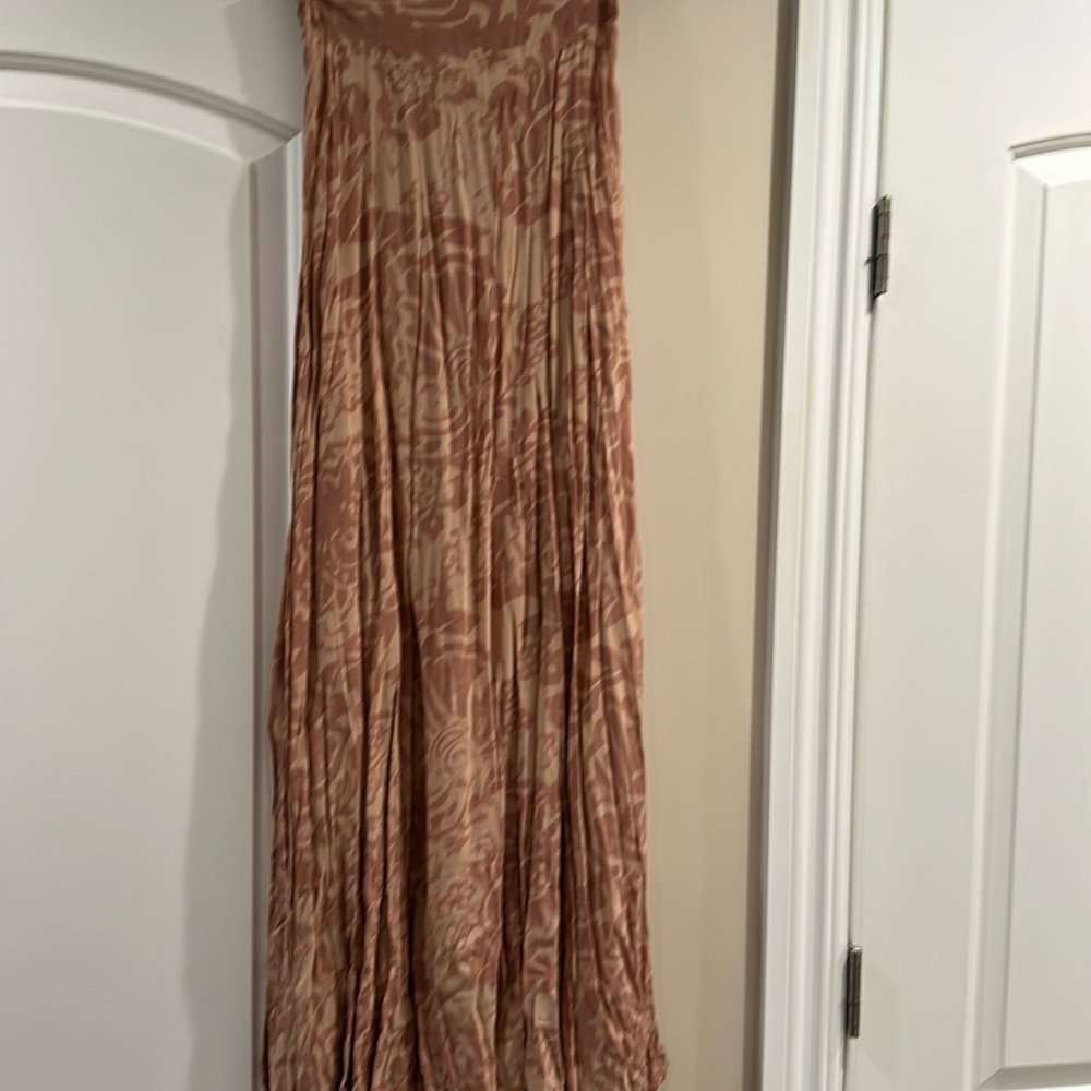 Shades of creams maxi skirt
